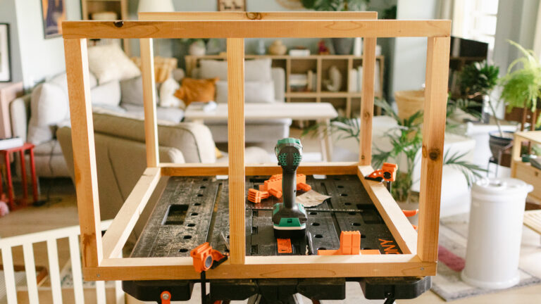 収納にもなる植物棚のDIY①~土台造り~